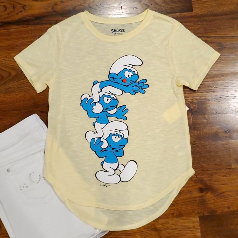 Womens The Smurfs yellow short sleeve graphic tshirt size M